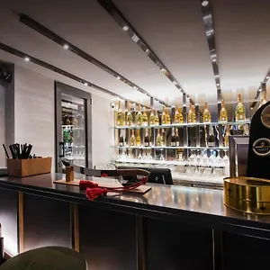 Otel 77 Seventy-seven - Maison D'art Collection, Roma
