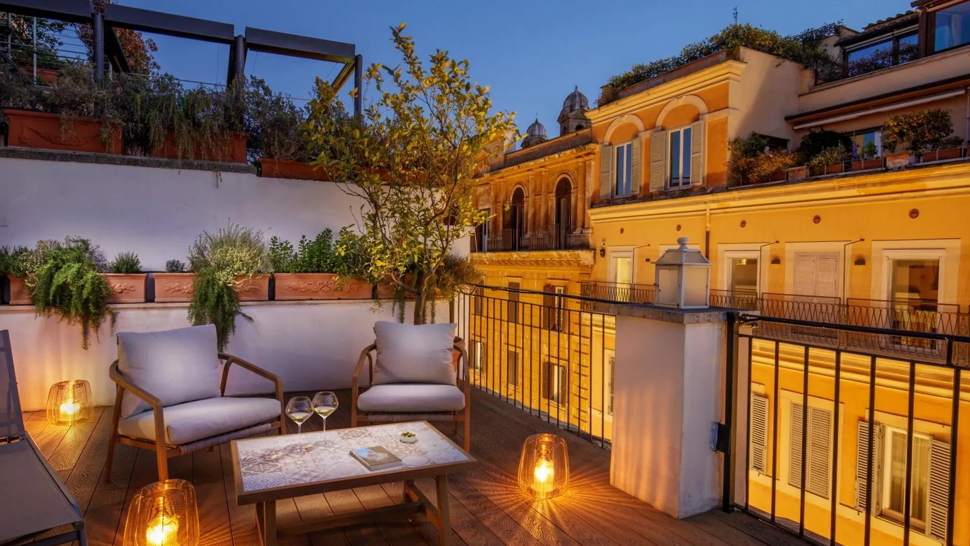Flaneur Suites Corso Roma Konukevi